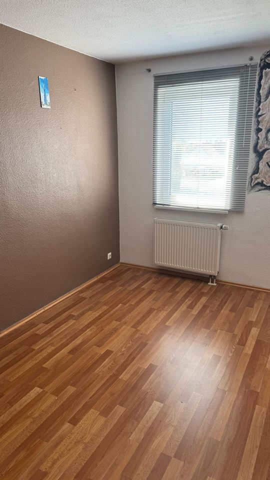 2-Raum Wohnung in Staßfurt nähe Königsplatz 1. OG 38m² in Neundorf