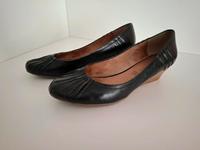 Ballerinas mit Keilabsatz 5th Avenue 41 schwarz Leder Berlin - Wilmersdorf Vorschau