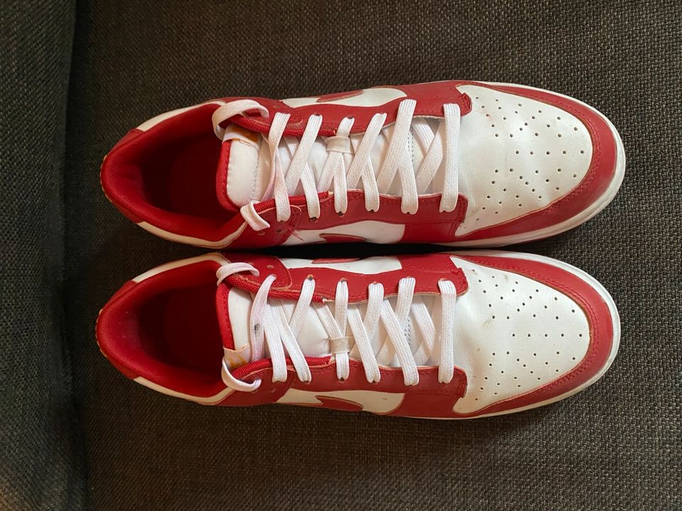 Nike dunk low red in Flensburg