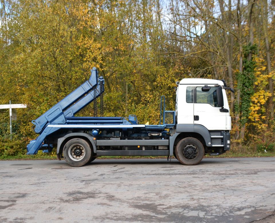 MAN TGS 18.320 4x4 ALLRAD HYDRODRIVE ABSETZKIPPER EURO5 Bj.2011 in Hessisch Oldendorf