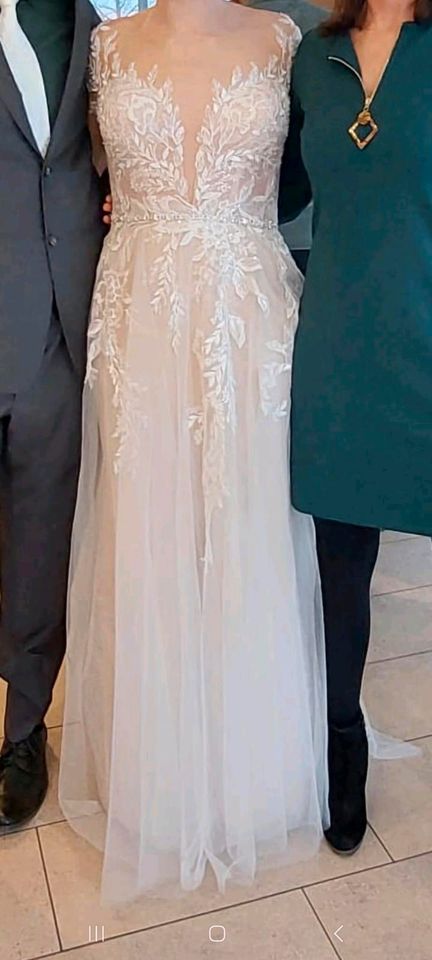 TRAUMHAFTES Hochzeitskleid/Brautkleid Größe 38/40 in Göttingen