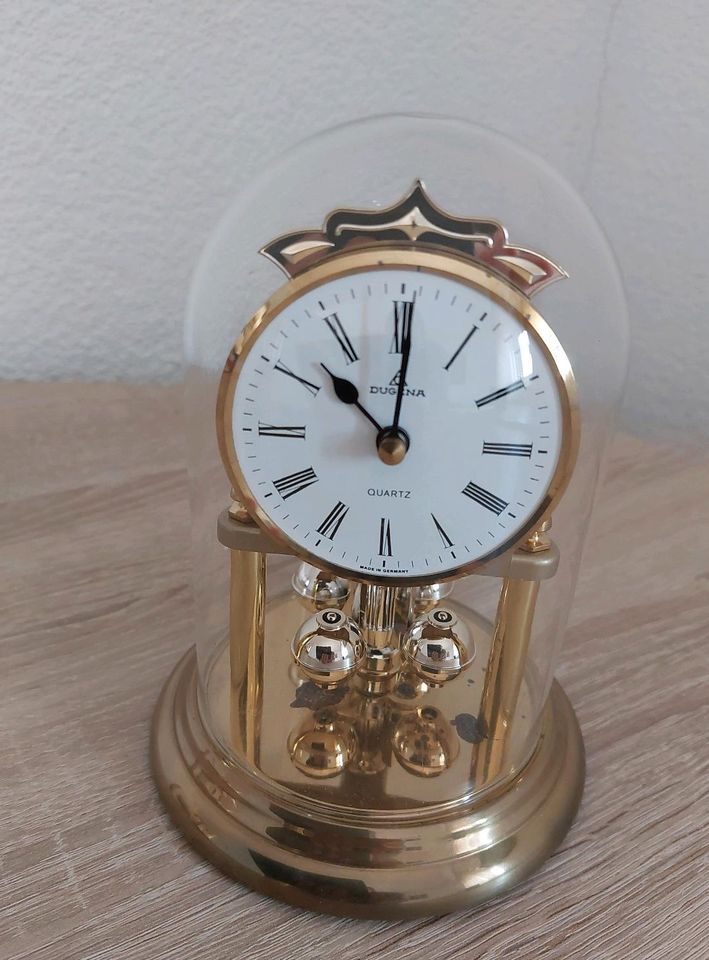 Schöne Antike Pendel Uhr von Dugena. in Göppingen
