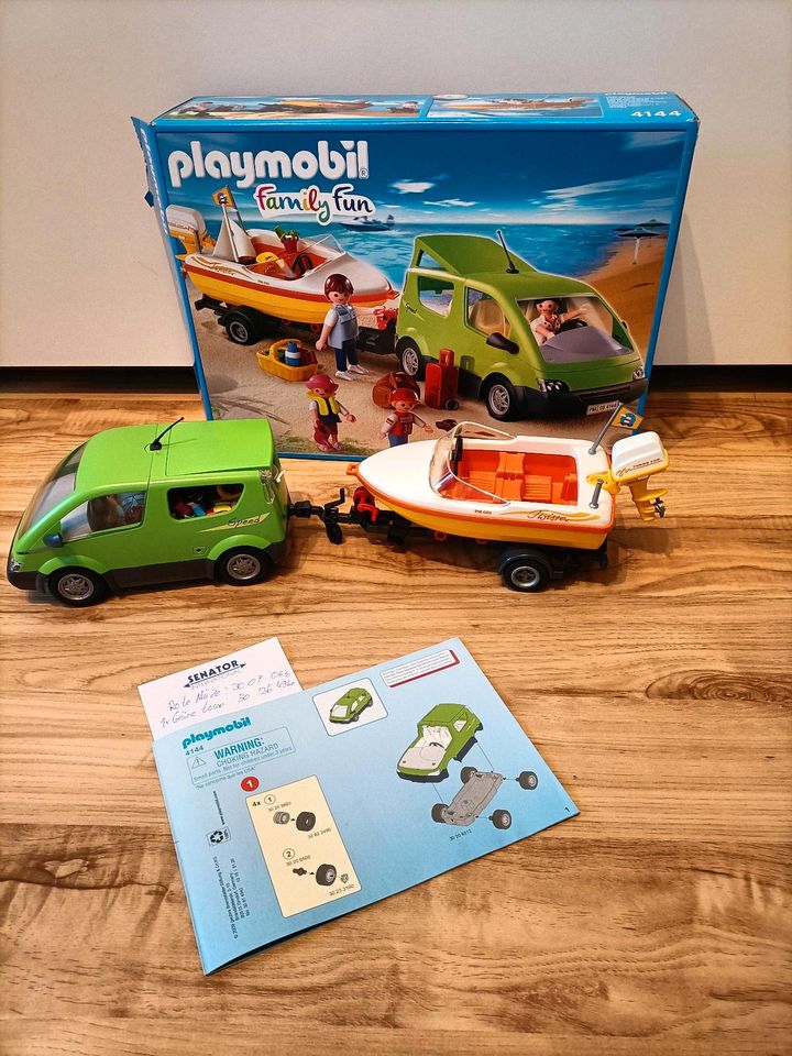 Playmobil Familyvan mit Bootsanhänger 4144 in Fredenbeck