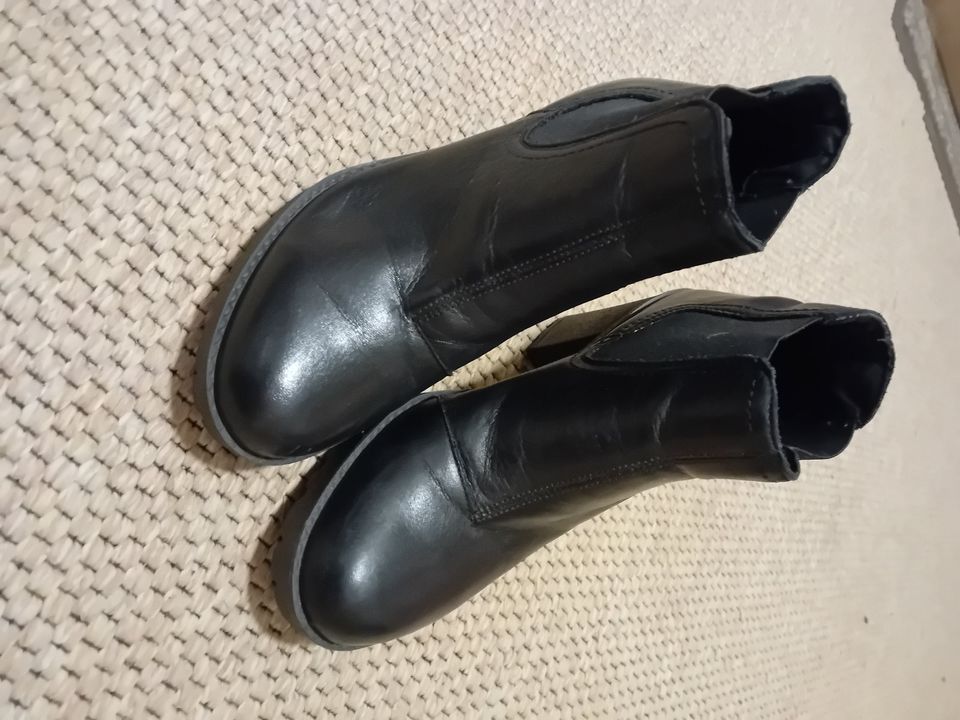 Schwarze Echtleder Boots Marke IMAC, Gr. 37, in Wichtshausen