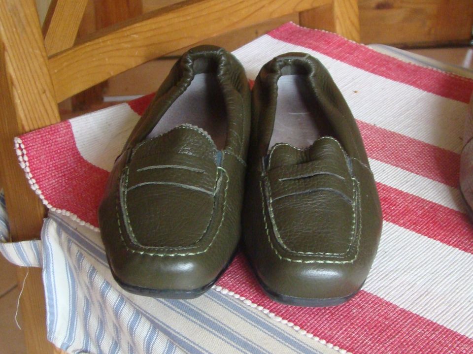 Slipper von Vitaform Gr. 37 weiches Leder super bequem 20,-/Paar in Siersleben