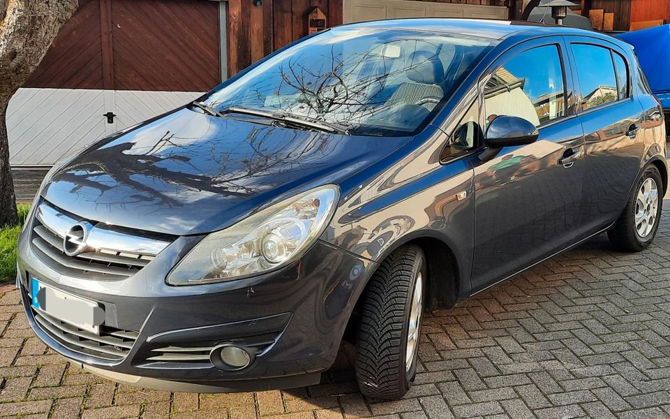 Opel Corsa D 1,2 mit LPG Gasanlage in Bad Arolsen