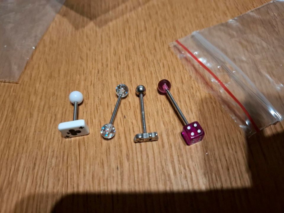 Verschiedene Piercings , zungenpircing in Ibbenbüren