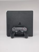 Ps4 slim mit Controller, Spiel und Kabeln Playstation Hessen - Kassel Vorschau