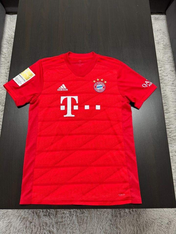 FC Bayern Heimtrikot Thiago Nr. 6 Saison 19/20 Größe M in Karlstadt