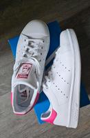 Neuwertig! ❤️ Adidas Stan Smith J., 37, pink Baden-Württemberg - Filderstadt Vorschau