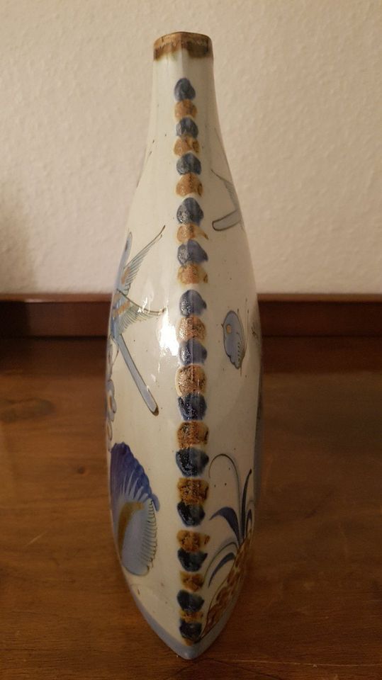 Mallorquinische Vase mit handgemalten Motiven in Bonn