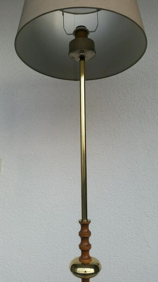 Messing Retro 70er80er Vintag Stehlampe Tischlamp beige Holz in Berlin