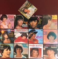 Mireille Mathieu Singles Schallplatten Sammlung Vinyl Schlager Baden-Württemberg - Karlsruhe Vorschau