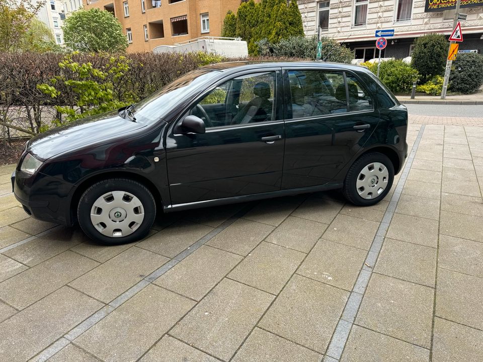 Skoda Fabia 1.4 Comfort 5-Türig TÜV NEU 04/2026 in Hamburg