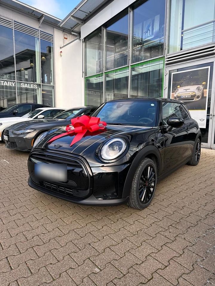 Mini Cooper Leasingübern. 366€ Brutto inkl. Winter/Sommerreifen in Offenbach