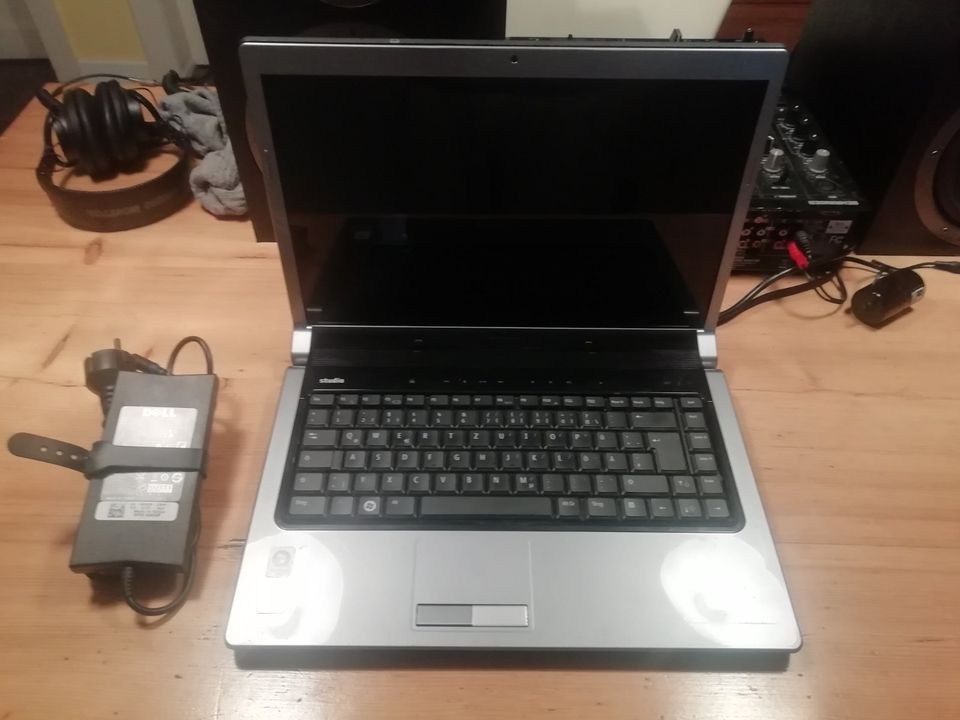 Dell Studio 1535 Laptop - PP33L - 15.4" Wide XGA Wide Screen in Emmerthal