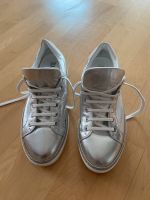 Madeleine Leder Sneaker mit metallic Effekt, Größe 39 Hessen - Freigericht Vorschau