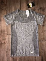 Nike ♥️Neu♥️Dri-Fit Knit Damen Running Shirt Tshirt Größe S Bayern - Möhrendorf Vorschau