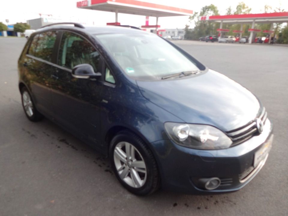 Volkswagen Golf VI Plus Match  2L .TDI   HU 10/24 in Zülpich