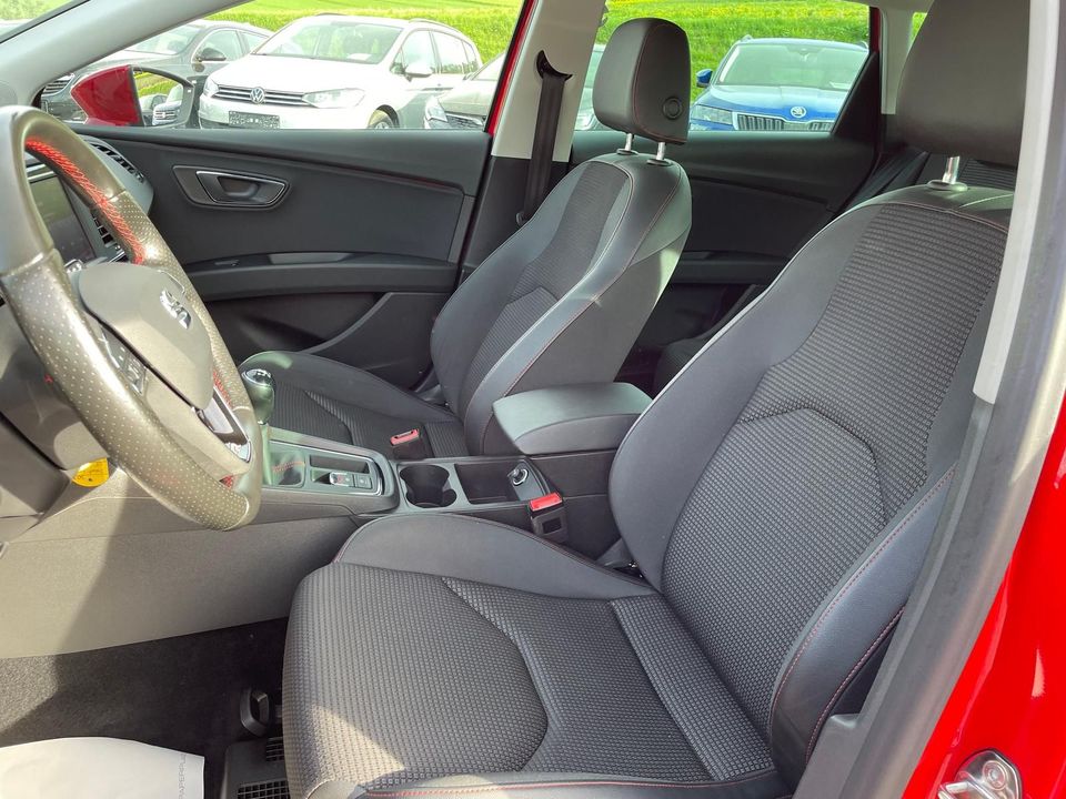 Seat Leon ST 2.0 TDI *FR*Beats*Navi*DAB*Einparkhilfe in Boxberg