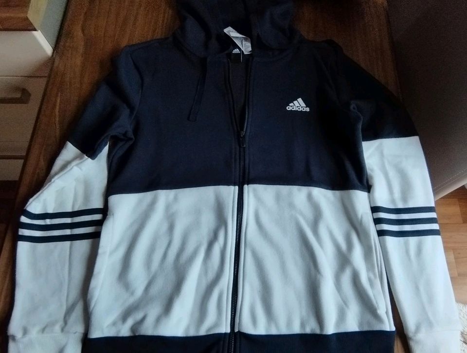 Adidas Trainingsanzug Original NEU in Weißenfels