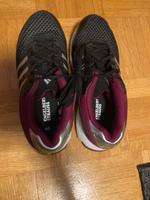 Sportschuhe von Adidas Hannover - Misburg-Anderten Vorschau