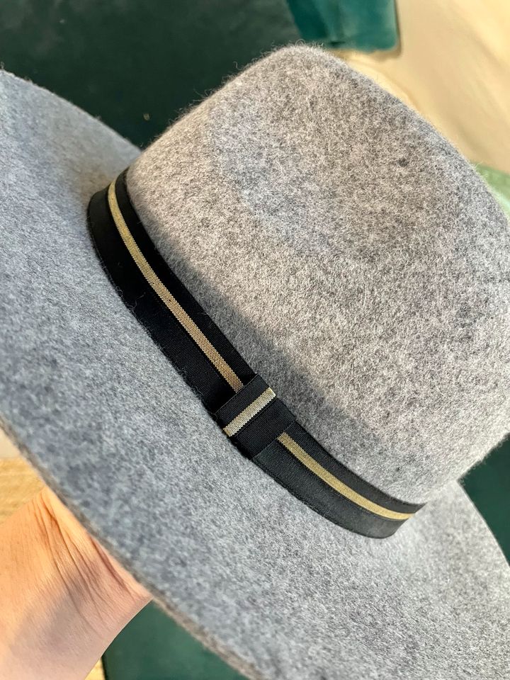 NEU Unisex Fedora Hut grau schwarz silber Schleife in Bielefeld