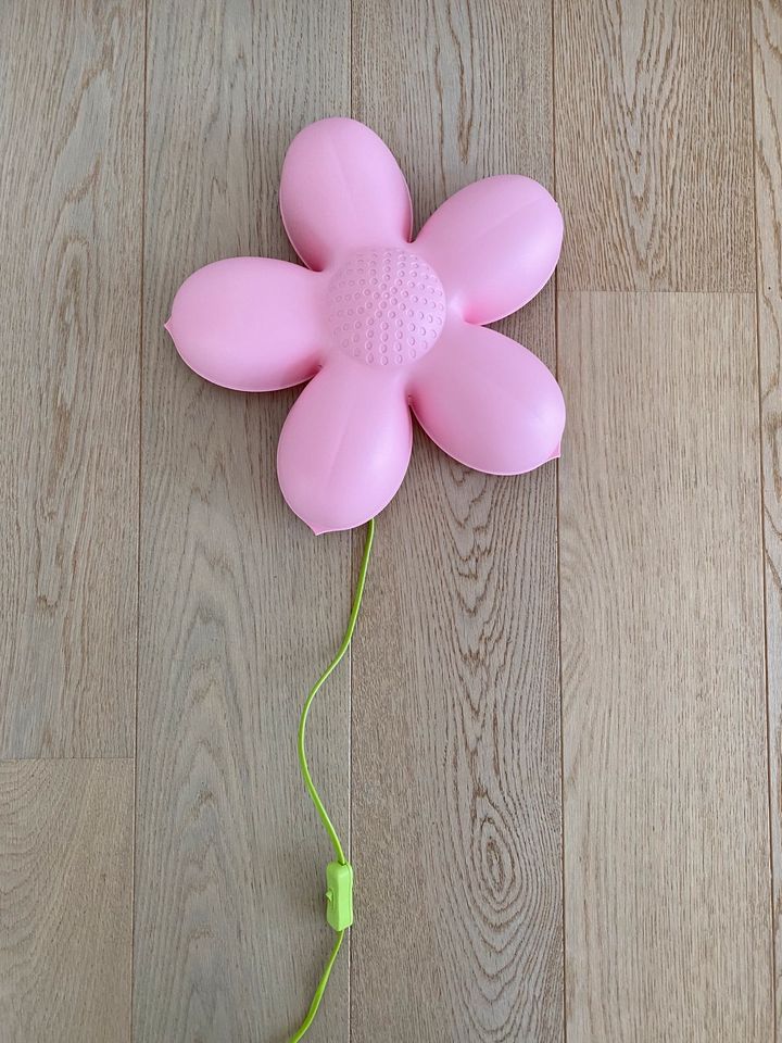 NEU IKEA Kinderzimmer Lampe Smila Blume rosa Schalter in Adendorf