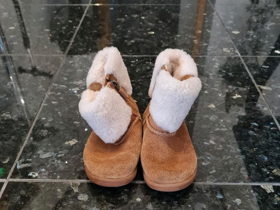 UGG Ramona ( Mädchen) 26 in Nürnberg (Mittelfr)