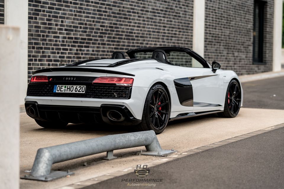 AUDI R8 SPYDER V10 PLUS MIETEN SPORTWAGEN CABRIO HOCHZEIT HURACAN in Olpe