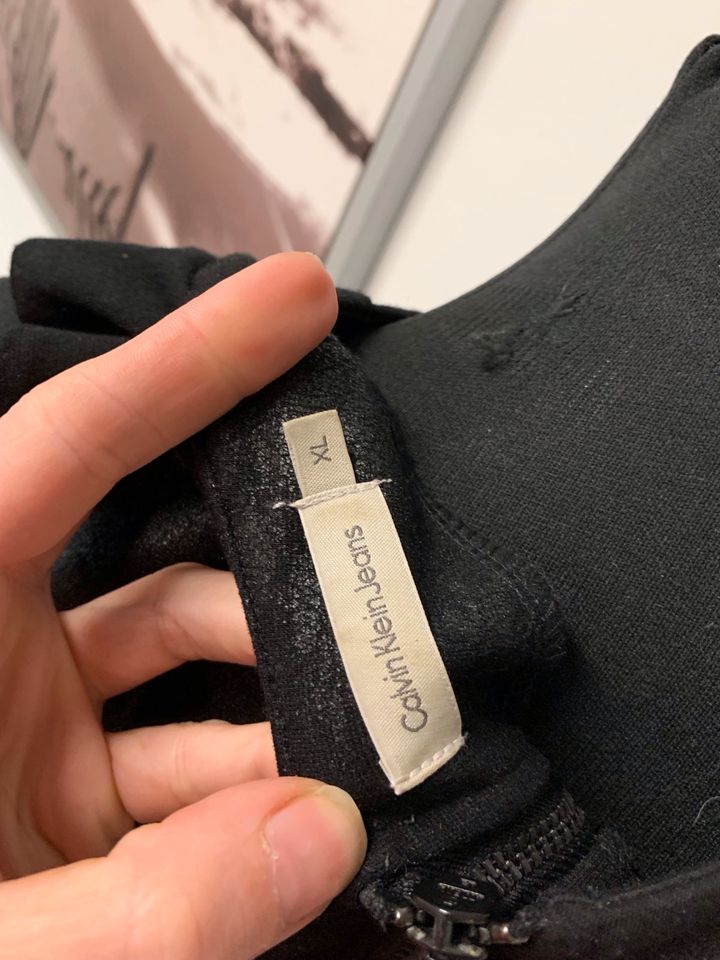 Calvin Klein Jeans Kleid Gr.XL Schwarz sehr guter Zustand in Wiehl