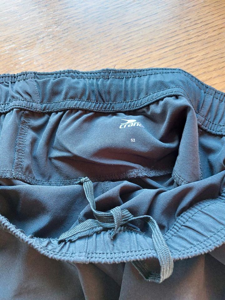 Neuer Crane Sportshort Gr.L schwarz/blau Meseinsatz 5 € in Stockhausen-Illfurth