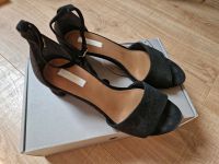 Neu! H&M Pumps Sandaletten Wildleder schwarz Gr. 39 Niedersachsen - Salzgitter Vorschau