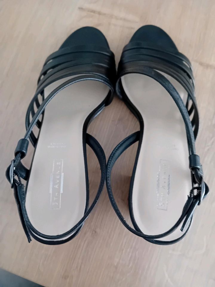 Damen-Sandaletten schwarz in Geisenhausen