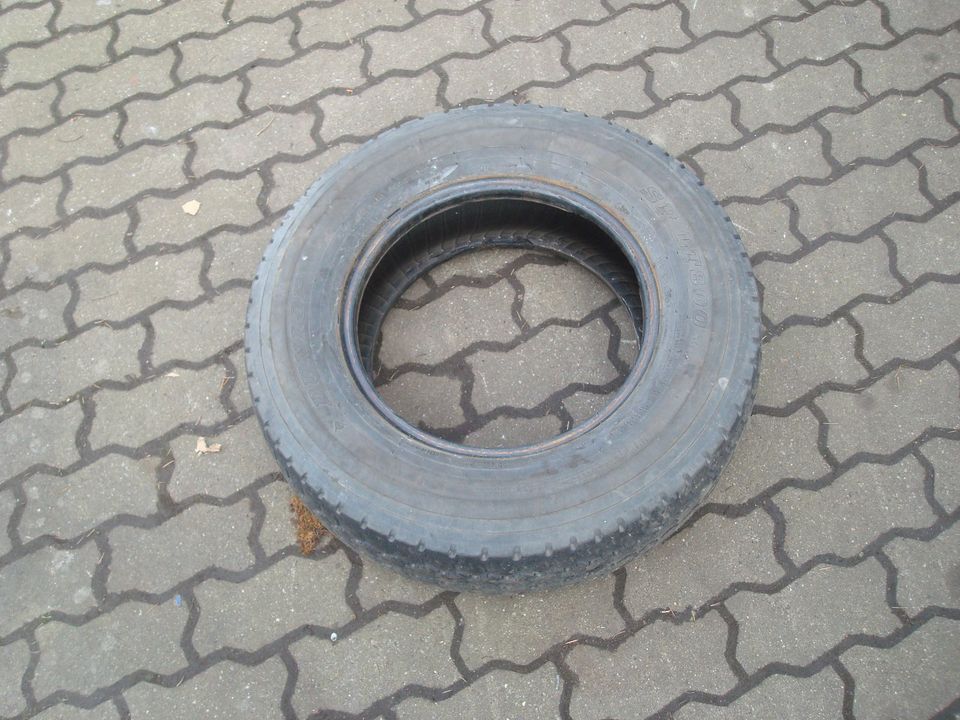 1x Reifen Dunlop SP LT 800 ~ 225/70R15 C 112/110 in Lengede