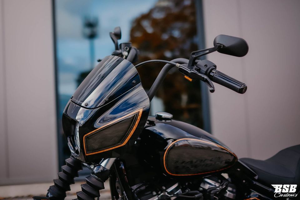 2019 Harley Davidson FXBB Street BOB mit Jekill Umbau Airbrush in Eppertshausen