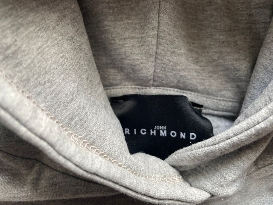 richmond Hoodie Gr. 128 134 Glitzer in Ebersbach bei Großenhain