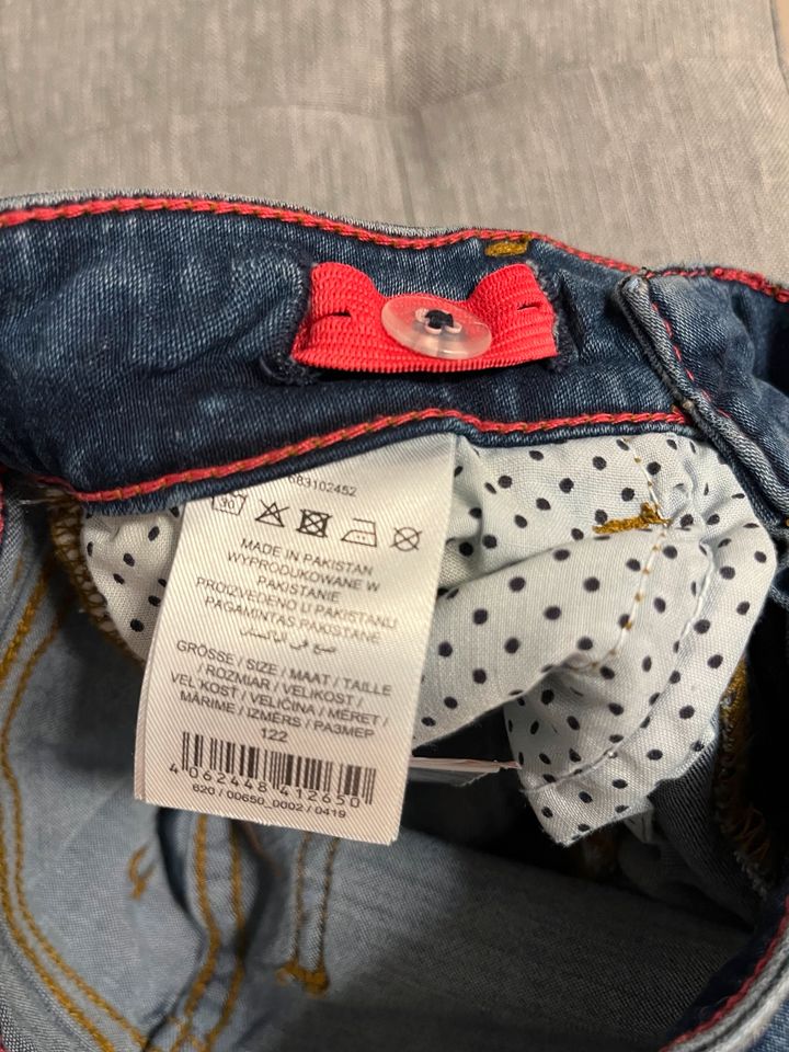 Review for Kids Jeans NEU Gr. 122 - 14 € in Lage