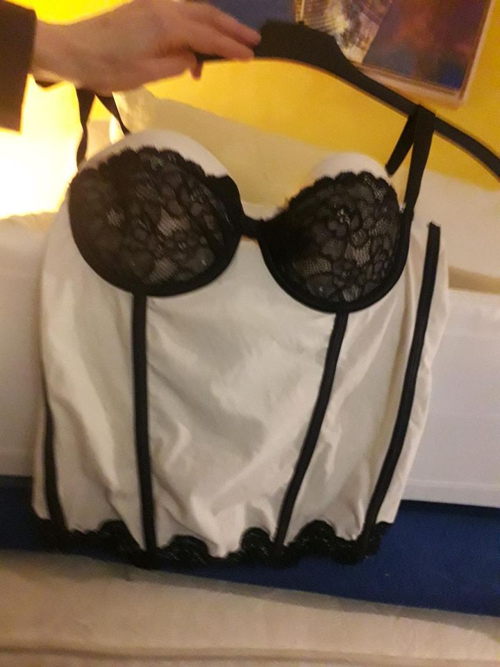 Dessous, Corsagen, 75B, Neu in München