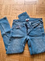 Tommy Hilfiger Jeans  Größe 26/32 Hessen - Offenbach Vorschau