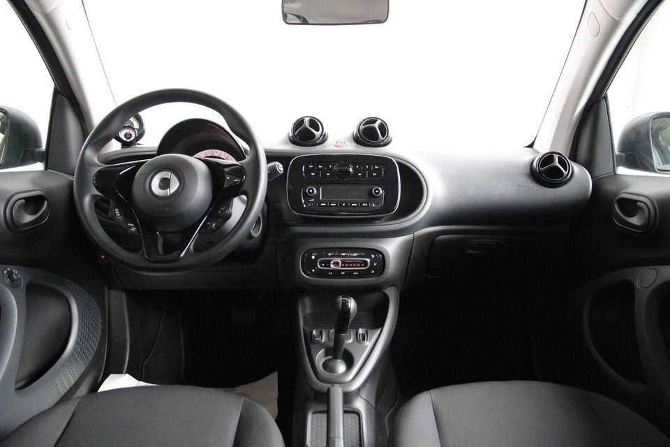 Smart ForTwo coupe electric drive / EQ in Wildau