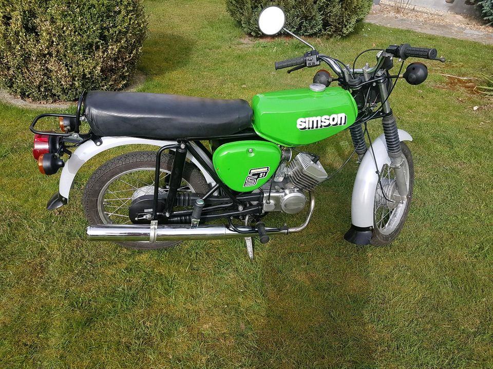 Simson S51 Elektronik Neuaufbau Saftgrün DDR Papiere in Puschwitz