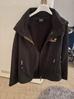 Eine neue Jacke Hessen - Hanau Vorschau