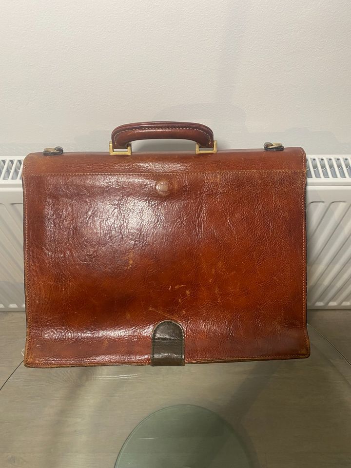 Vintage Business-Tasche aus Leder in Essen