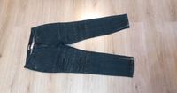 Mandarin Jeans Gr. 44 mit Outcuts Accessoires Hose Damen Kleidung Nordrhein-Westfalen - Mönchengladbach Vorschau