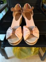 Tommy Hilfiger Sandale Sandalette Keilabsatz rosa Niedersachsen - Göttingen Vorschau