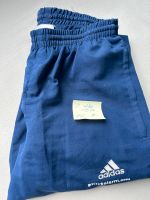 Blaue Adidas Jogginghose für Kinder Größe 140 Baden-Württemberg - Langenau Vorschau