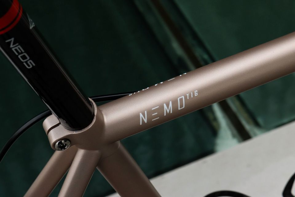 Cinelli Nemo RIM Med Dura Ace Dreambuild x Gravelhood in Düsseldorf