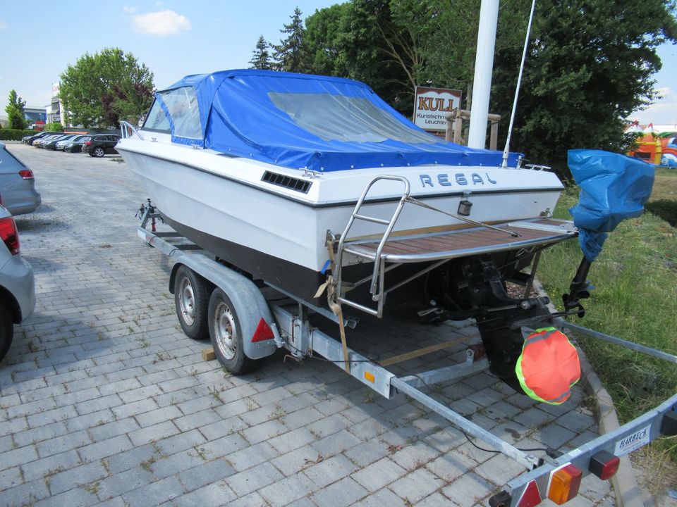 BOOT Motorboot Regal 190 XL Mit Trailer in Karlsdorf-Neuthard
