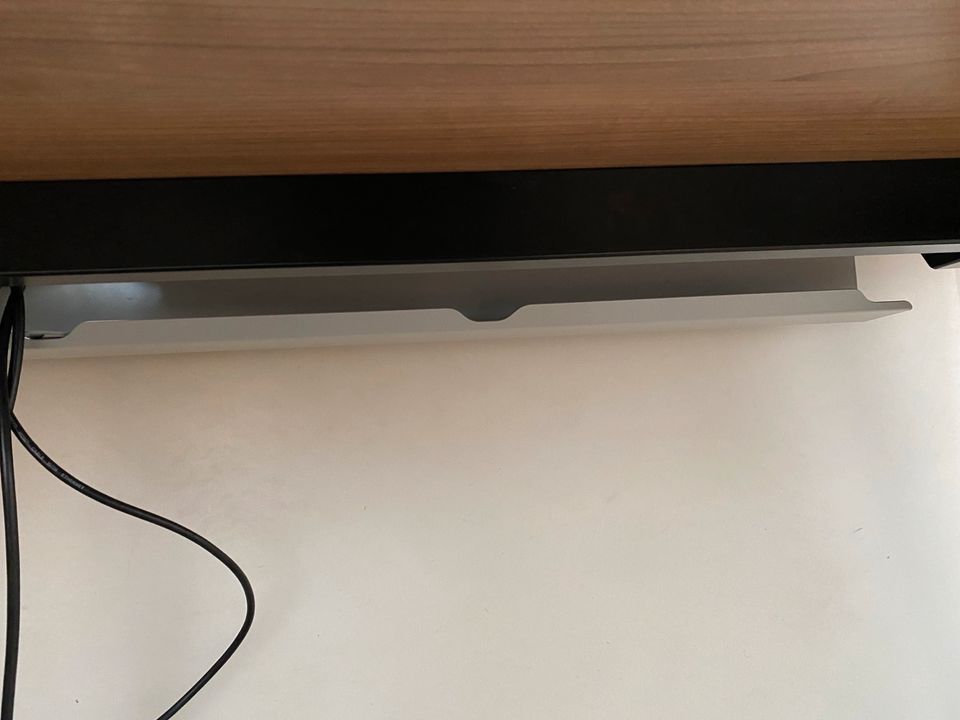Schreibtisch Sirium von Inwerk mit Sideboard in Mannheim